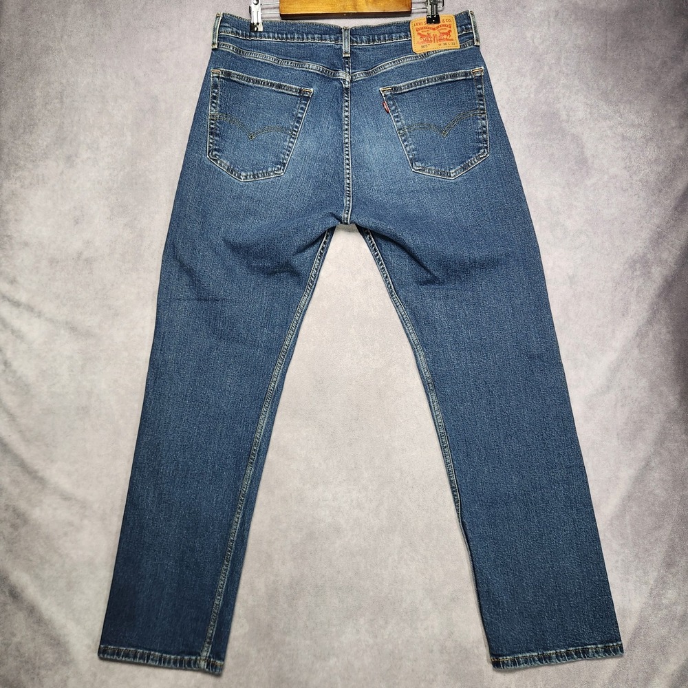 Levis 505 Mens Regular Fit Jeans size 36x32 Straight Fit Zipper Fly Denim - Picture 2 of 16